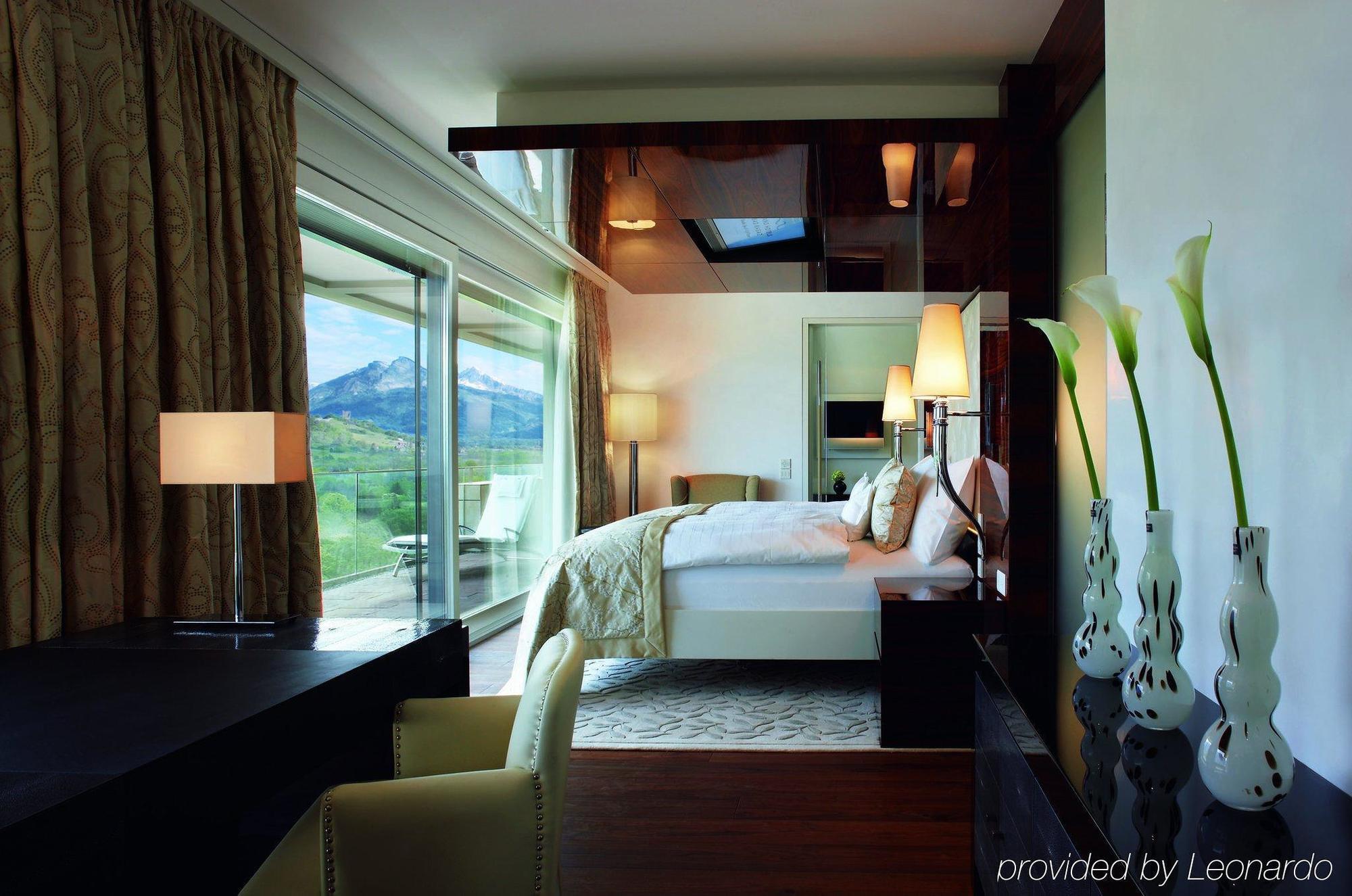Grand Hotel