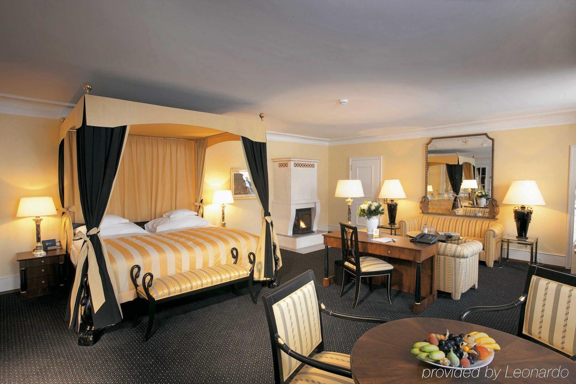 Grand Hotel